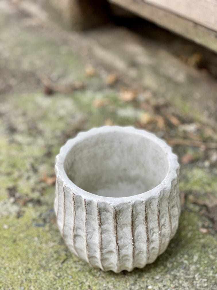 Zdjęcie doniczki lub oslonki: Osłonka Earth White 9x11&nbsp;cm, ujęcie 3