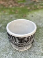 Zdjęcie doniczki lub oslonki: Osłonka Stripes 12x12&nbsp;cm, ujęcie 1