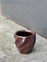 Zdjęcie doniczki lub oslonki: Osłonka twist purple 9x11&nbsp;cm, ujęcie 1