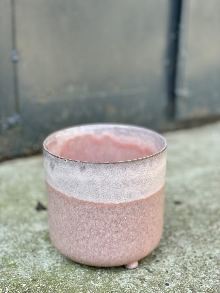 Zdjęcie doniczki lub oslonki: Osłonka Arctic Pink 11x11&nbsp;cm, ujęcie 1