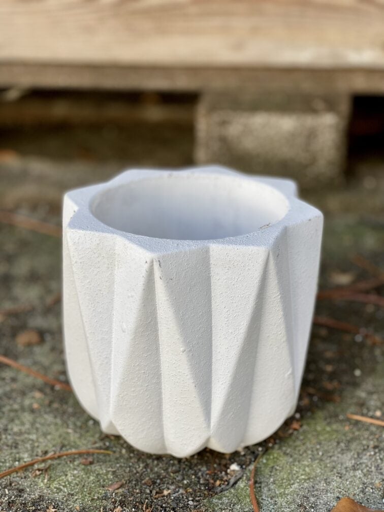 Zdjęcie doniczki lub oslonki: Osłonka Industrial White 11x13&nbsp;cm, ujęcie 1