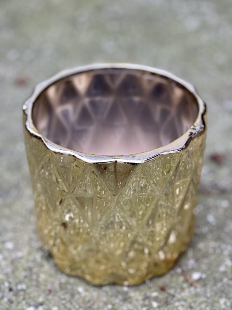 Zdjęcie doniczki lub oslonki: Osłonka Cylinder Gold 12x13&nbsp;cm, ujęcie 3