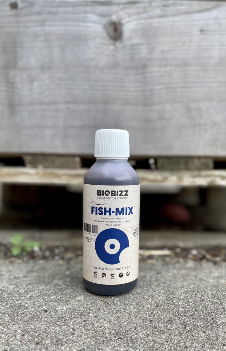 nawoz-organiczny-fish-mix-biobizz_025l-1_1649339866.jpg Zdjęcie akcesoria Nawóz organiczny Fish-Mix BioBizz 0,25l, ujęcie 1