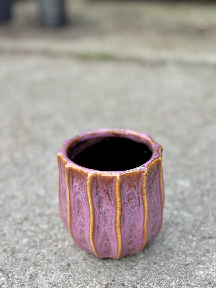Zdjęcie doniczki lub oslonki: Osłonka Konik Morski violet 8 × 11 cm, ujęcie 3