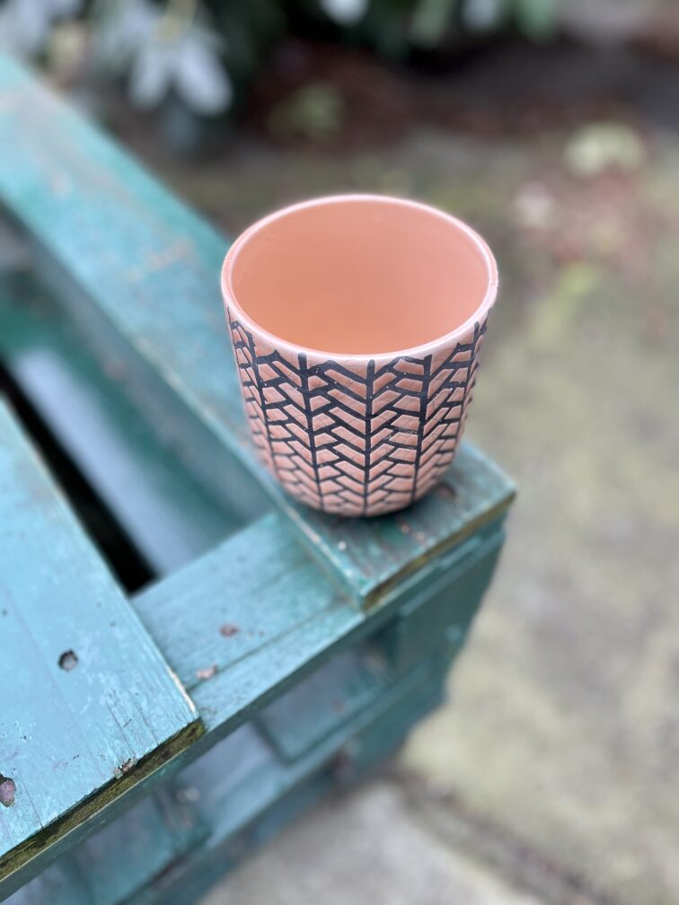 Zdjęcie doniczki lub oslonki: Osłonka Fishbone Peach 9x11 cm, ujęcie 2