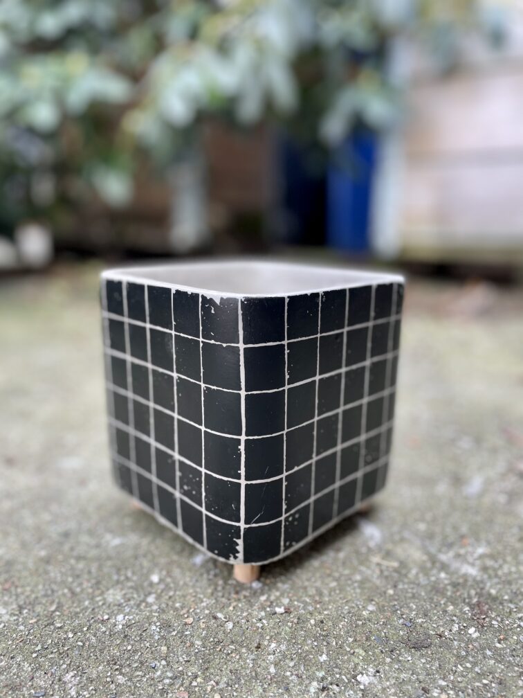 Zdjęcie doniczki lub oslonki: Osłonka Cubic 13x16 cm, ujęcie 1
