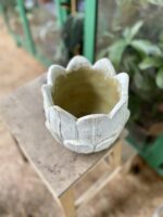 Zdjęcie doniczki lub oslonki: Osłonka Tulip White 14x19 cm, ujęcie 3