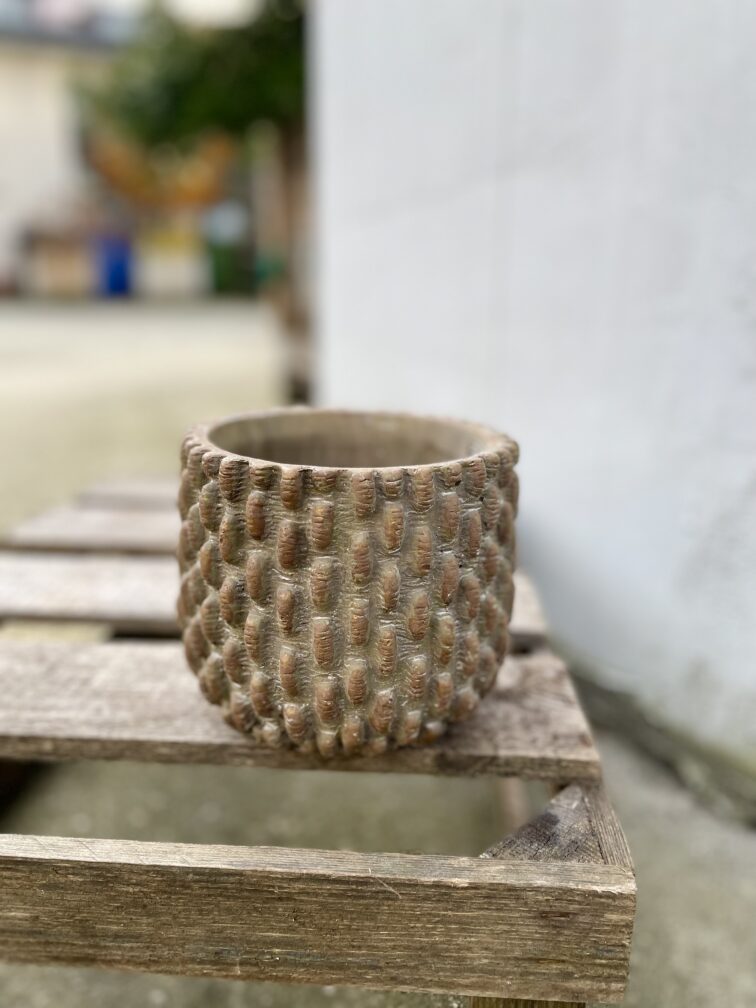 Zdjęcie doniczki lub oslonki: Osłonka Hedgehog 12 × 13 cm, ujęcie 1